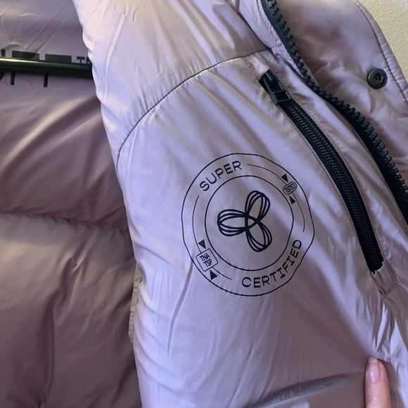 Aritzia SuperPuff - Picture 4 of 5